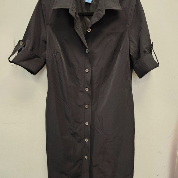 Doncaster Black Button-Up Dress - Picture 9 of 9